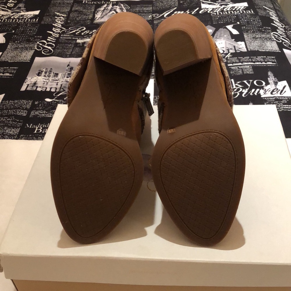 Jessica Simpson Booties - Picture 3 of 7